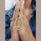 Dije Virgen Guadalupe cristal puesto (3)