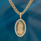 Dije Virgen Guadalupe cristal puesto (6)