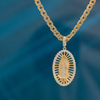 Dije Virgen Guadalupe cristal puesto (7)