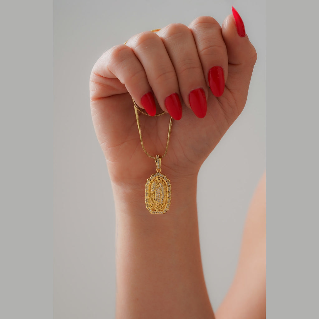 Detalle de Dije Medalla de Guadalupe