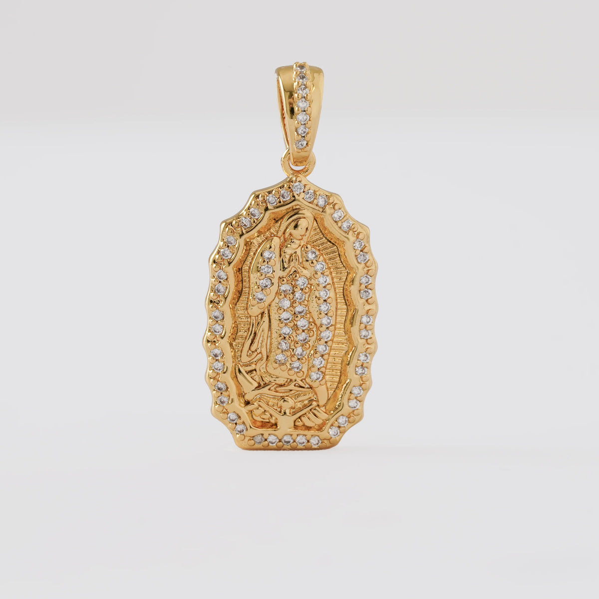 Dije Medalla de Guadalupe de oro laminado 18k