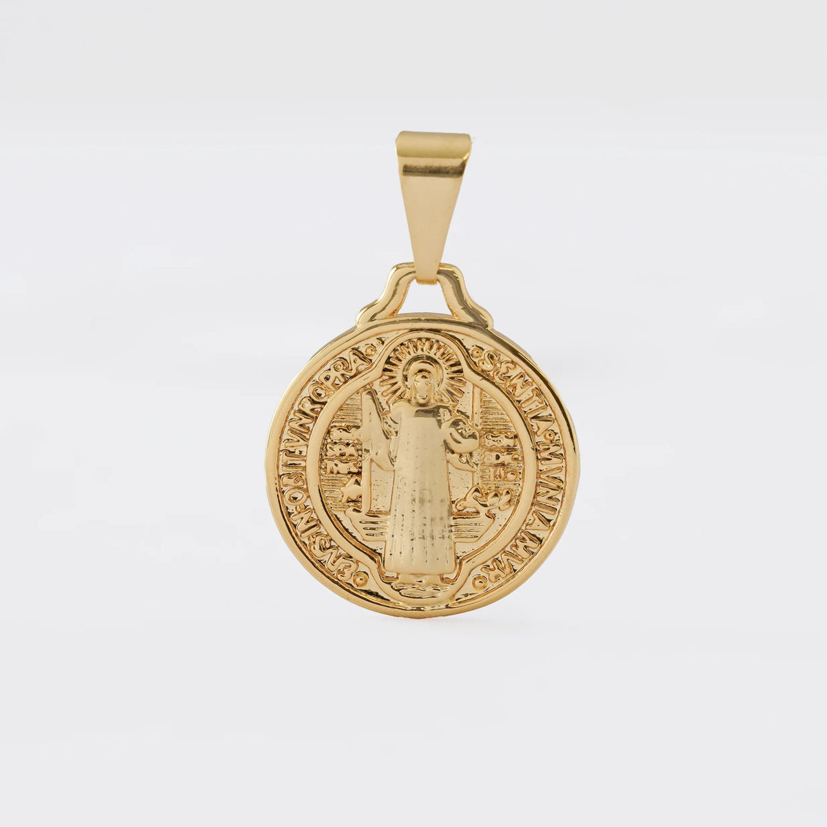 Dije Medalla de San Benito de oro laminado 18k