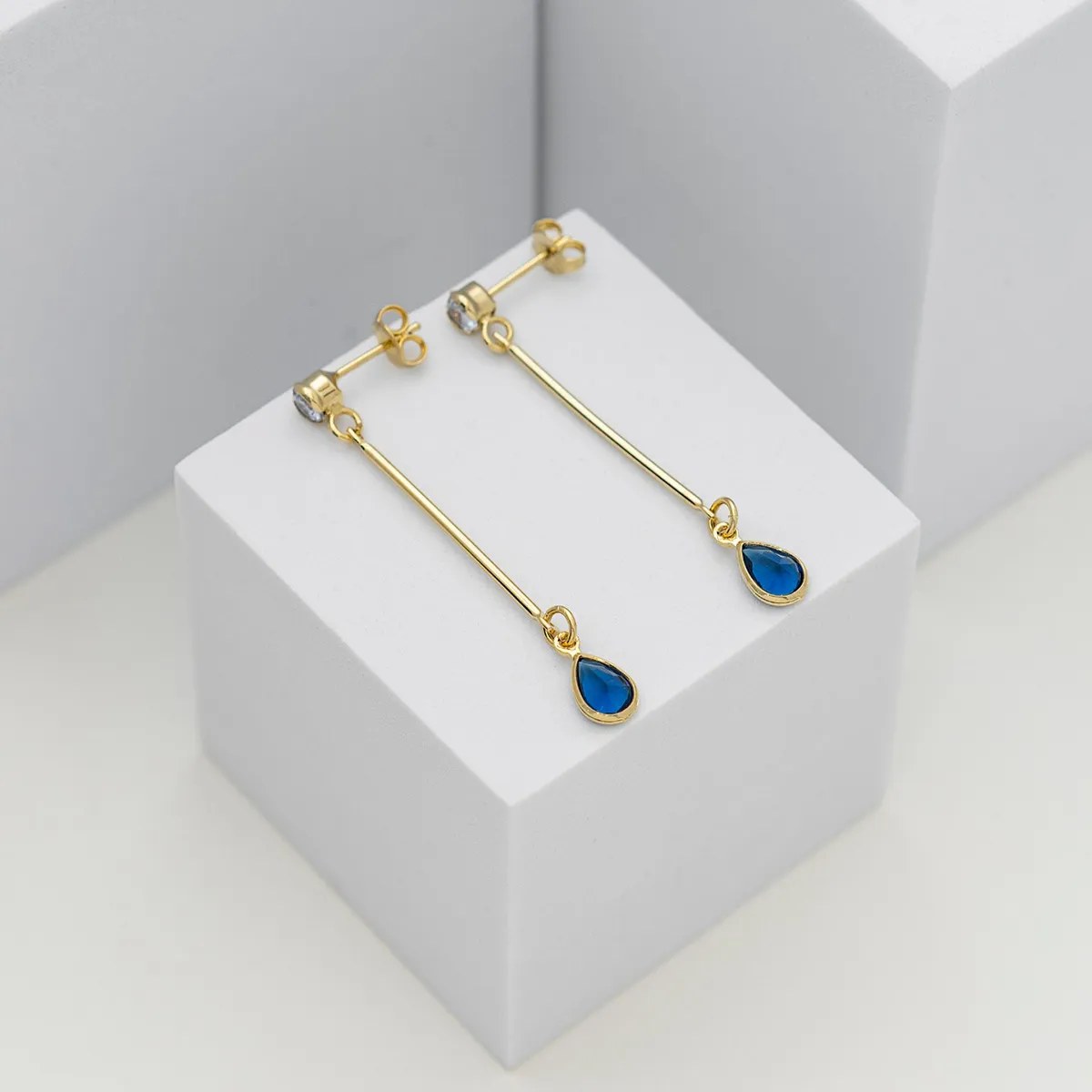 Detalle de Aretes Largos Azul