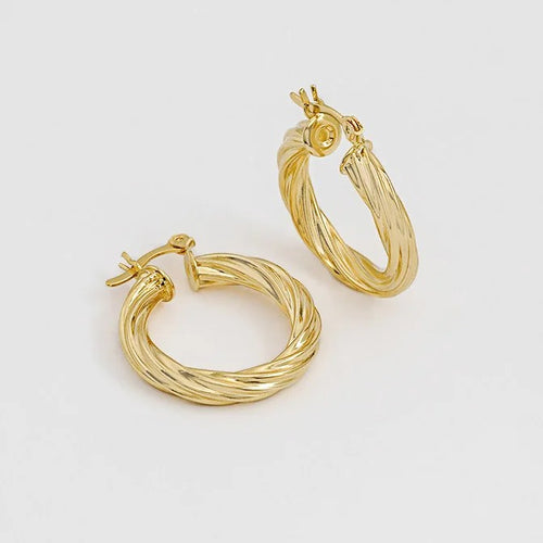 Aretes Twisted Stripes de oro laminado 18k