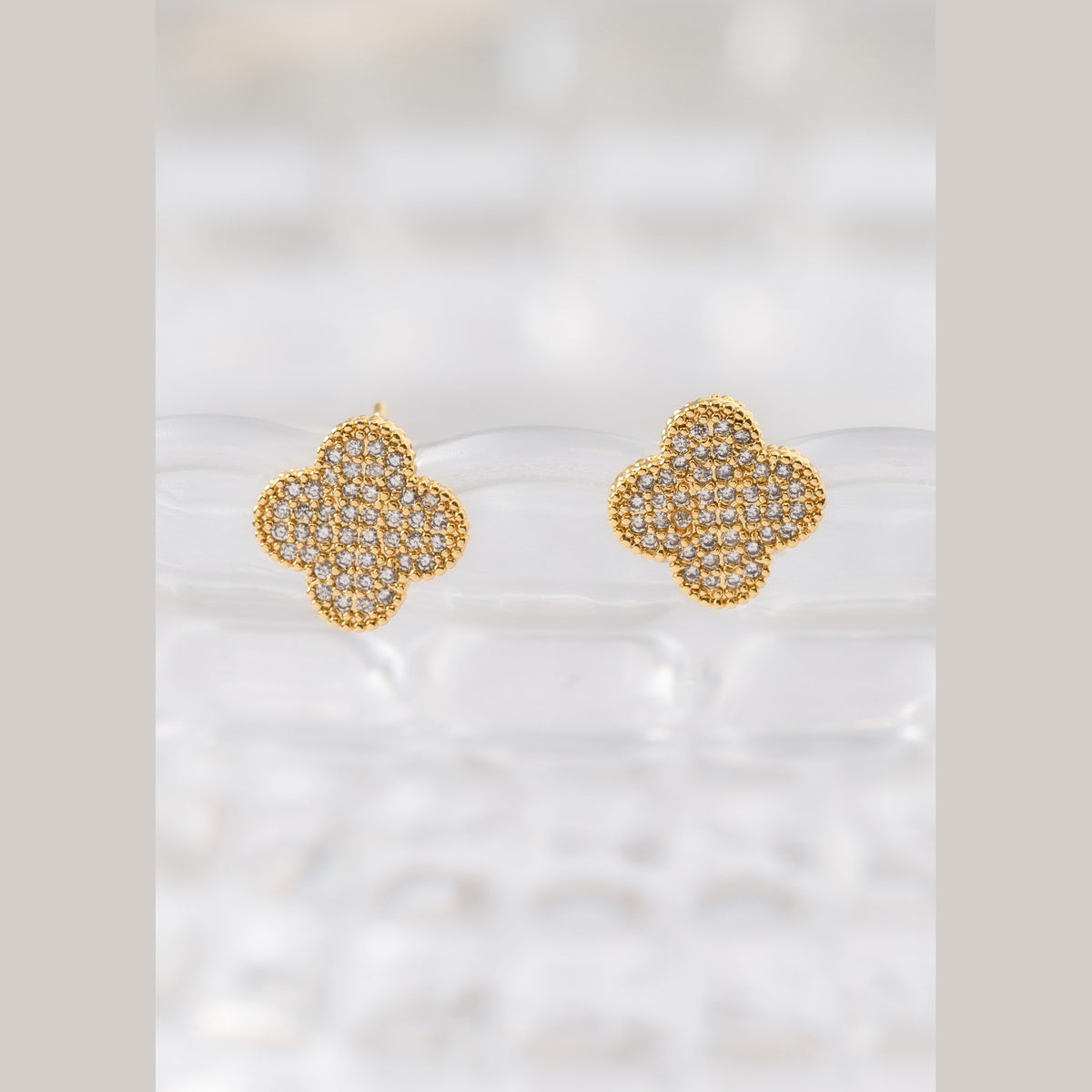 Detalle de Aretes Trébol Circonia 1.1 cm