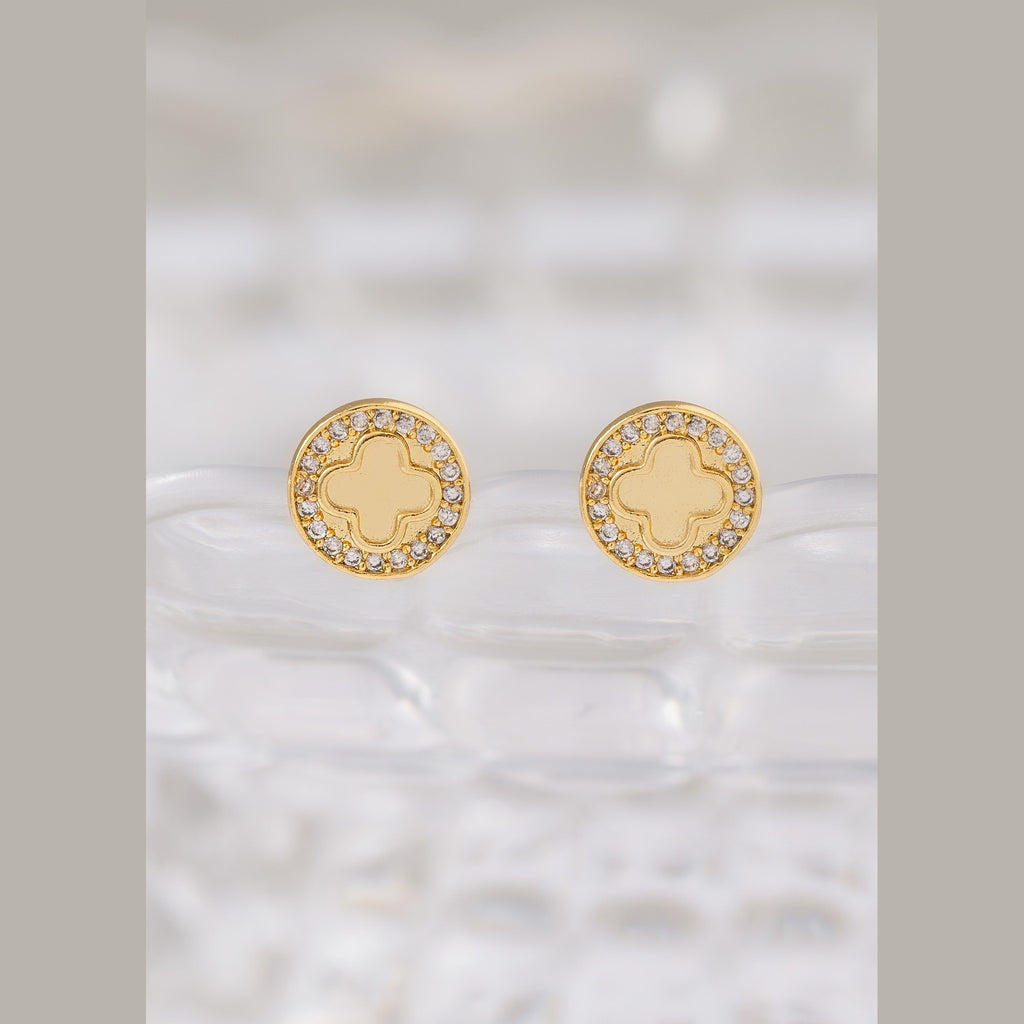 Detalle de Aretes Trébol Redondo Circonias 1 cm