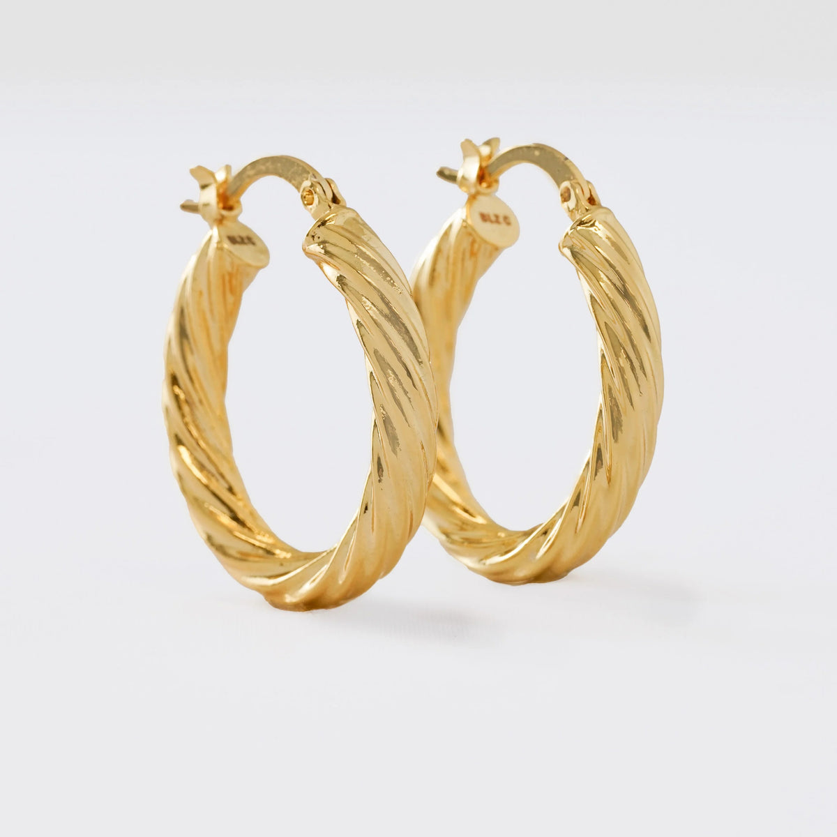 Aretes Trend de oro laminado 18k