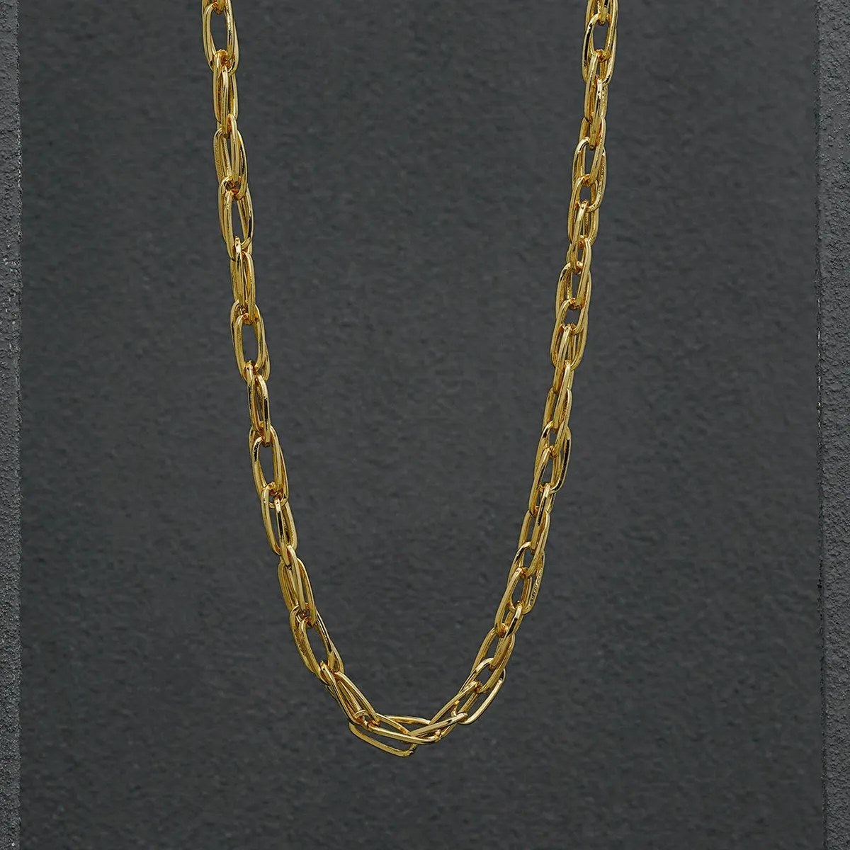 Cadena Candado 65 cm puesta (3)